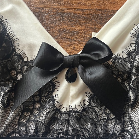 Soma Black and White w Lace and Jewel Detail Pajama Set Sz M - Picture 6 of 14